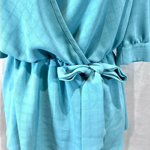 Aqua sky blue faux wrap peplum top size medium - Picture 3 of 5